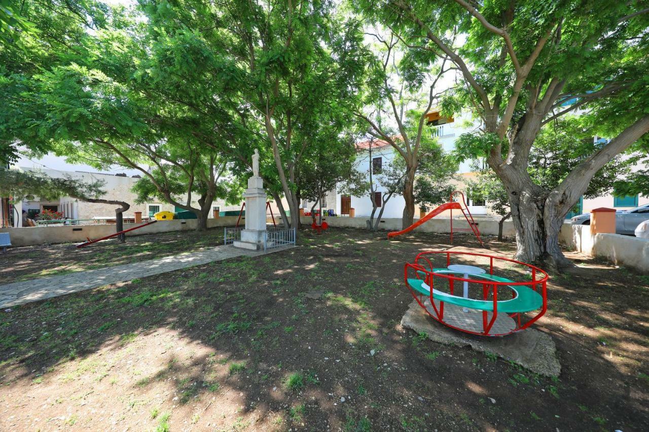 Apartmani Postimana Pasman Exterior photo