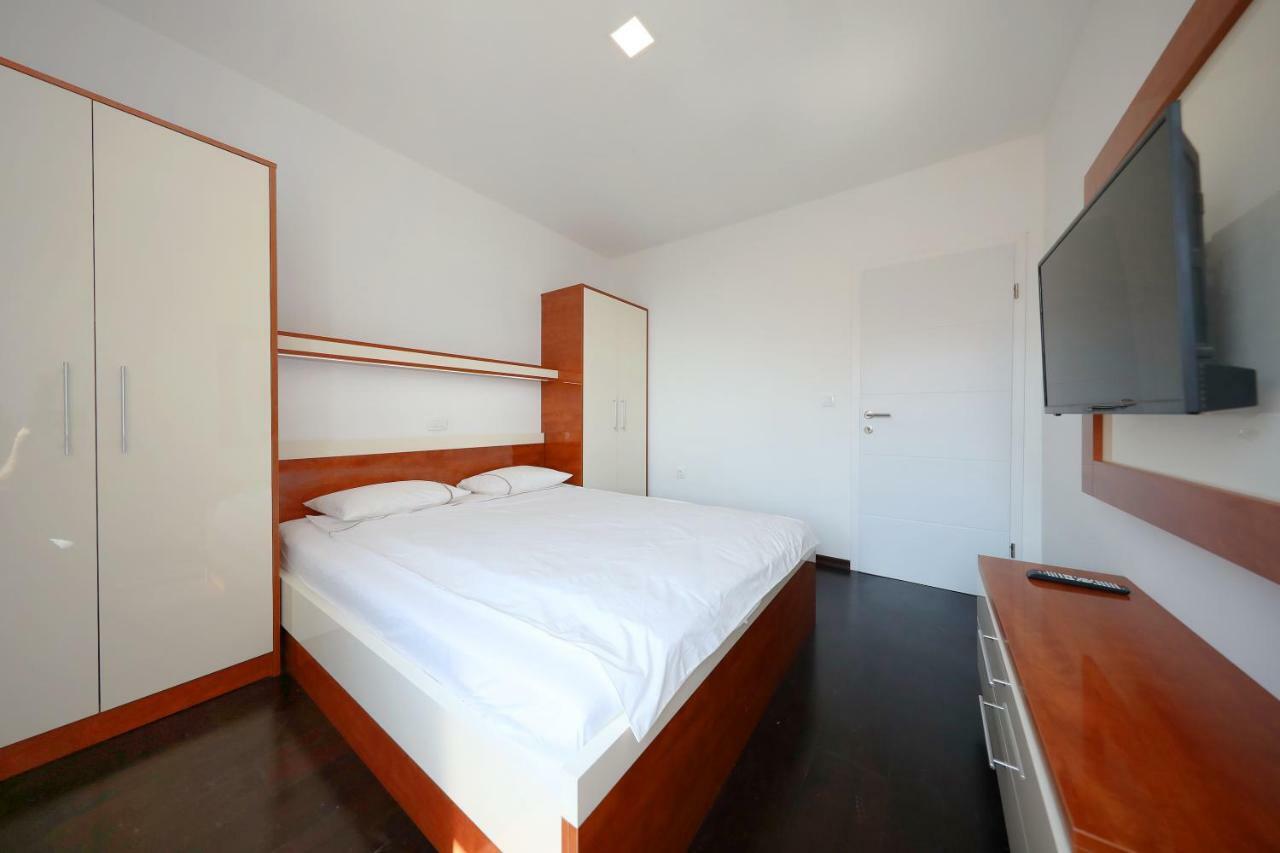 Apartmani Postimana Pasman Exterior photo